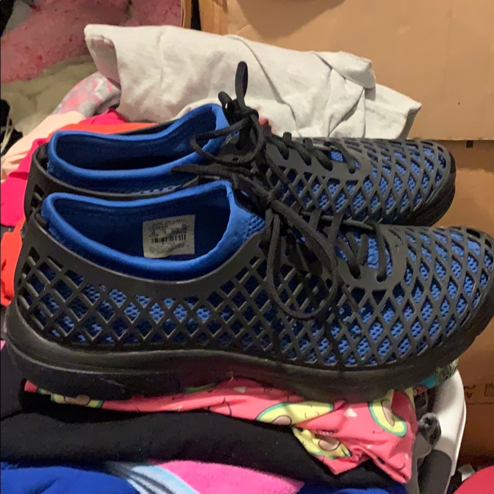 Nike Rejvn8 Size 13